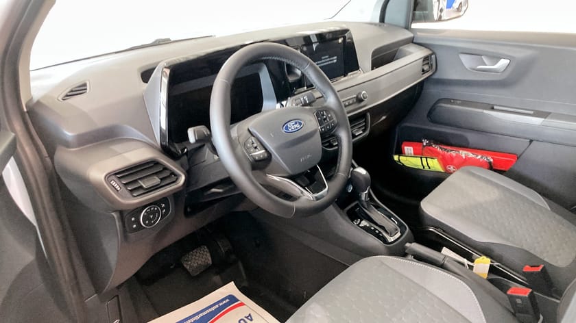 Bild 4 av Ford Transit Courier Limited Skåp 1.0 125hk Aut Fwd Bensin Demo