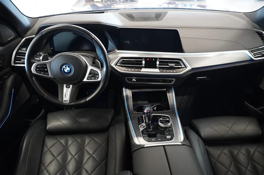 Bild 2 av BMW X5 xDrive45e iPerformance M-Sport Individual Komfortstol Innov Edt hk DAP
