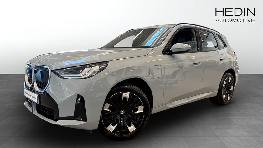 Bild 1 av BMW X3 30e xDrive M-Sport Adaptiv Farth Rattvärme Drag