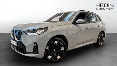 BMW X3 30e xDrive M-Sport Adaptiv Farth Rattvärme Drag