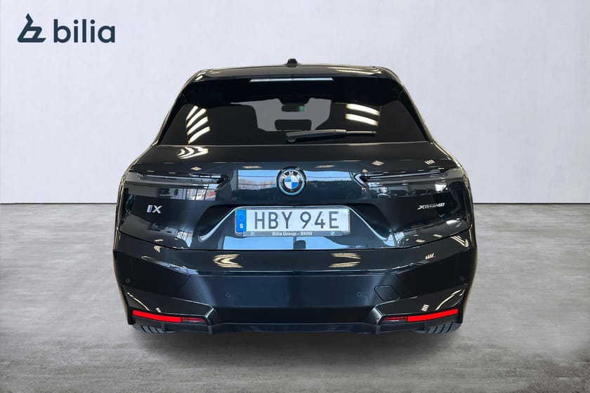 Bild 4 av BMW iX xDrive40 Sport/ VECKANS DEAL / Innovation / Comfort / Luftfjädring
