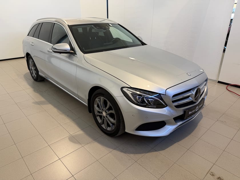Bilde 2 av Mercedes-Benz C 200 T 4MATIC C200T / HEAD-UP / MEMORYSETER / KJØREASSISTENT