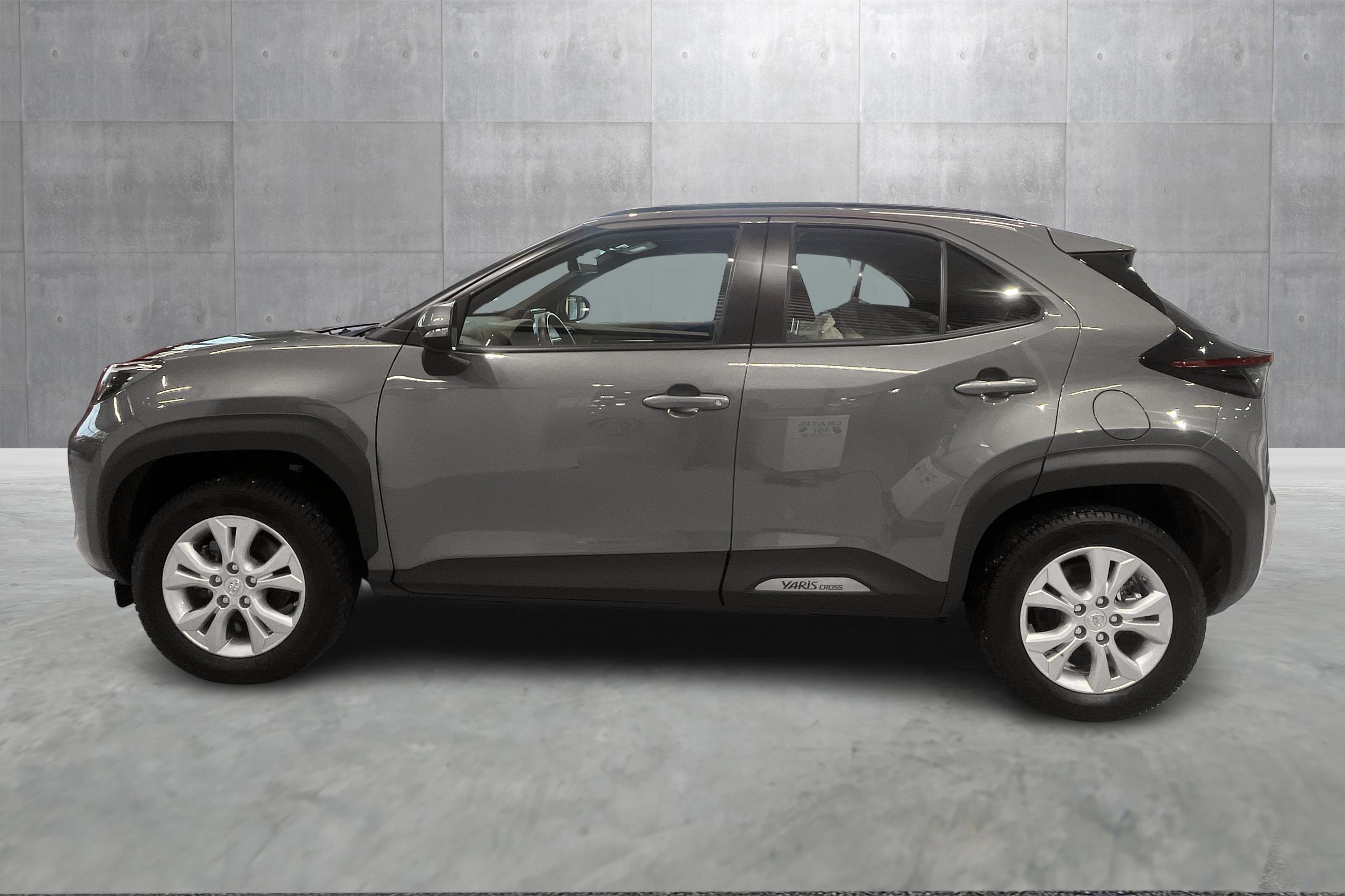 Thumnail bilde 1 av Toyota Yaris Cross Hybrid AWD-i