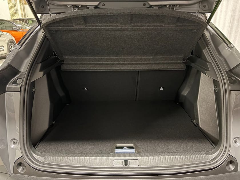 Bild 4 av Peugeot 2008 Hybrid 145 GT AUT