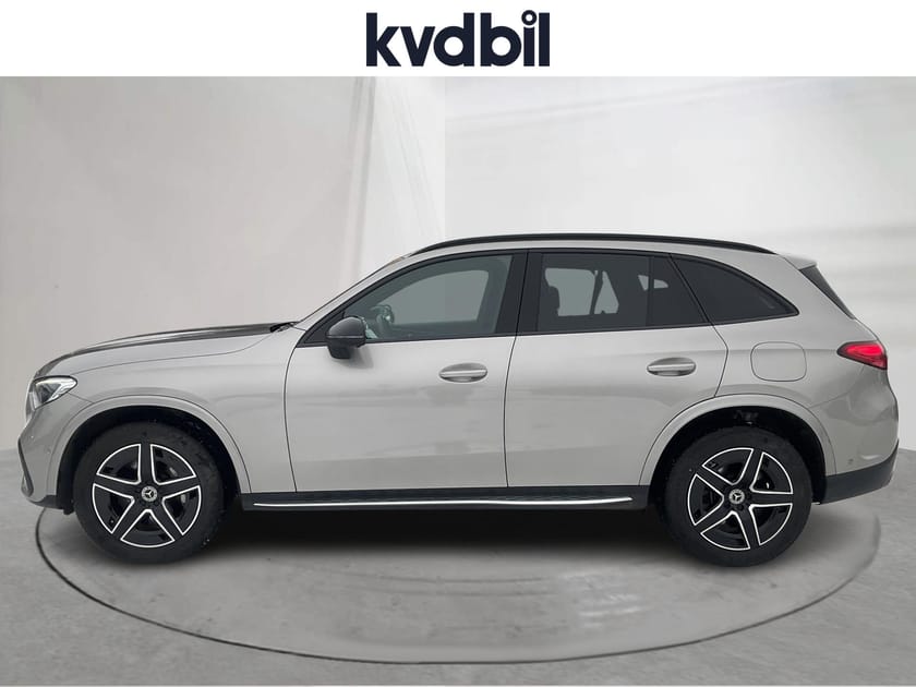 Bild 2 av Mercedes-Benz GLC 300 e 4MATIC X254 (313hk) AMG Night Panorama