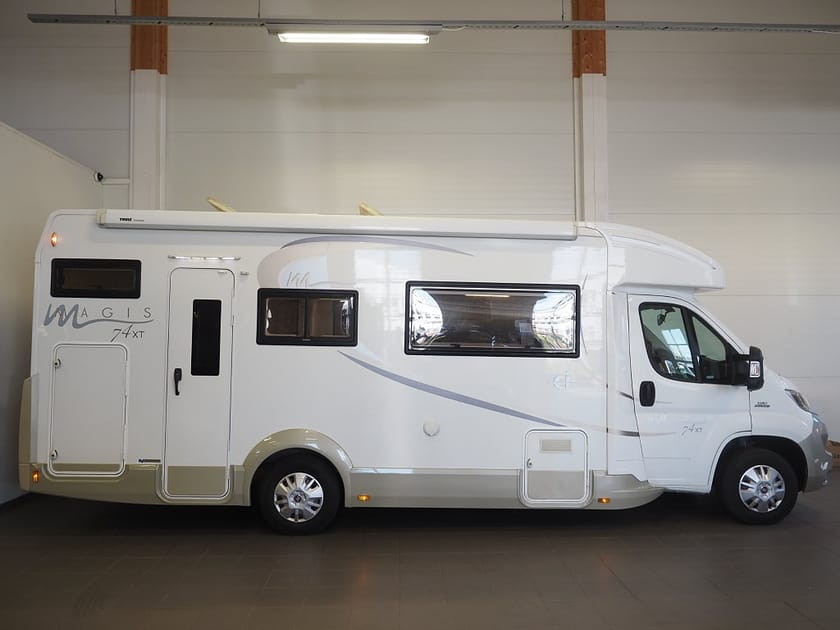 Bild 2 av Caravans International Campervan Fiat Ci Magis 74 XT Markis Cykelställ 3650kg