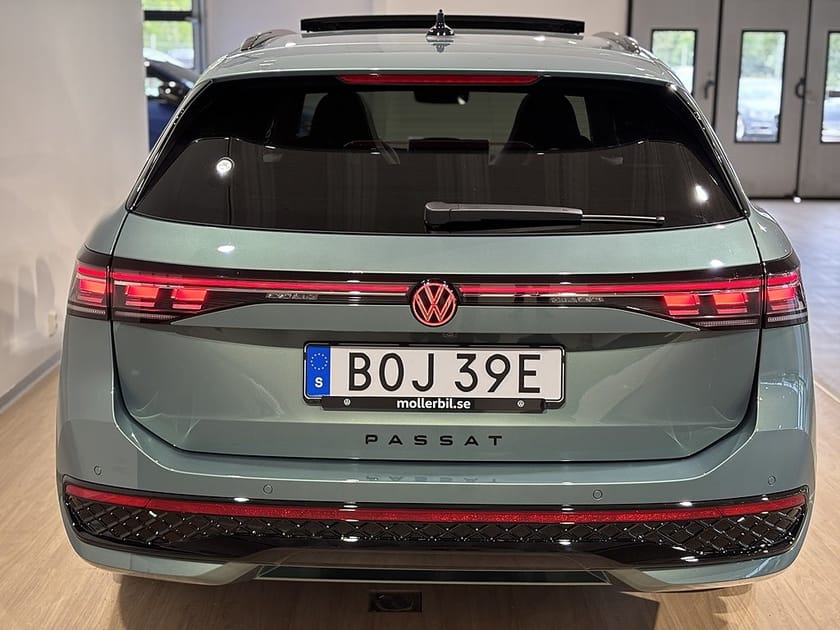Bild 5 av Volkswagen Passat Variant eHybrid e-Hybrid 272hk DSG6 R-LINE / LAGERBIL