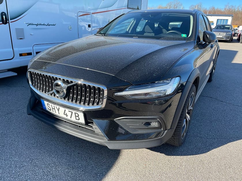 Bild 1 av Volvo V60 Cross Country B4 MILDHYBRID AWD 197HK 4x4 Advanced