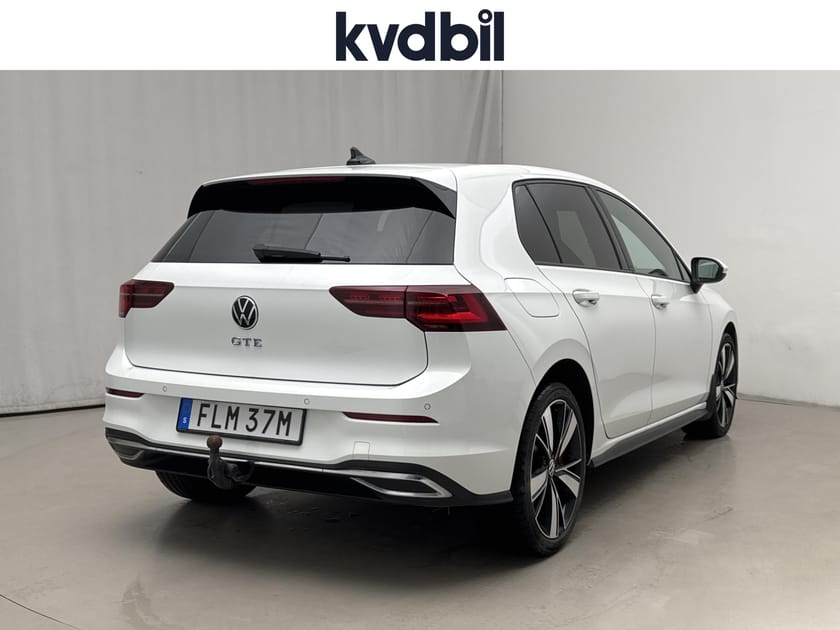 Bild 3 av Volkswagen Golf GTE VIII 1.4 (245hk) Dragpaket GPS Matrix