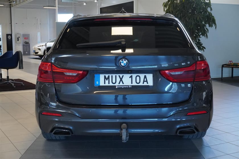 Bild 5 av BMW 530d xDrive Touring M-Sport Innovation HUD H K Fartpilot DAP Drag 265hk