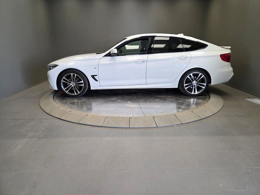 Bild 5 av BMW 330i xDrive GT M Sportpaket Dragkrok HiFi ljud Rattvärme
