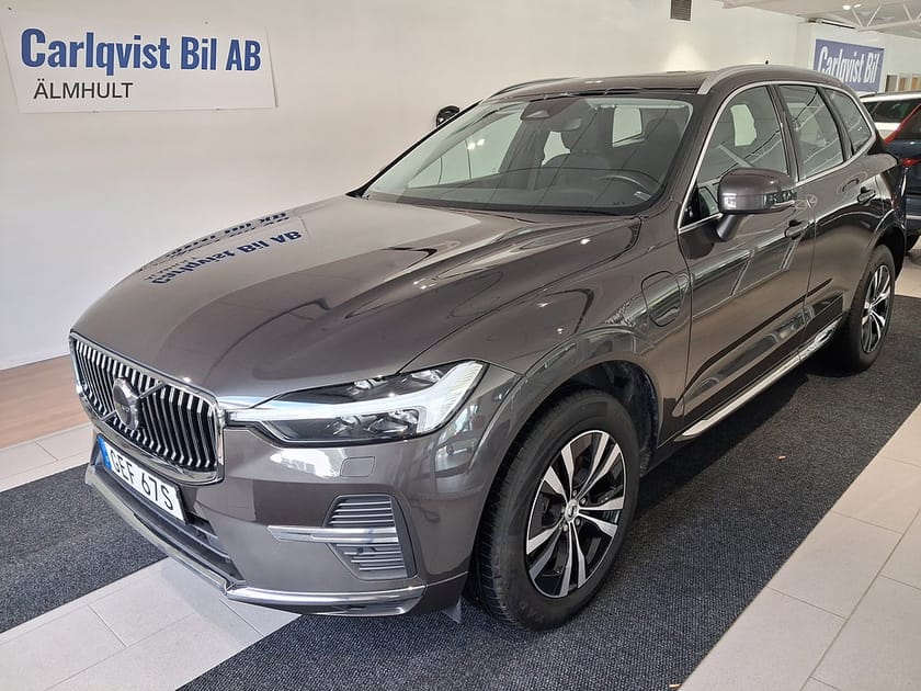 Bild 1 av Volvo XC60 T6 Recharge Core Edition plug in AWD 350HK Panorama