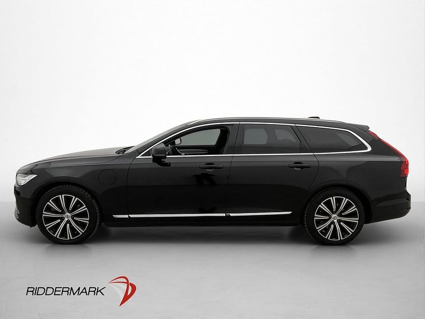 Bild 4 av Volvo V90 T6 AWD 350hk Pano Värmare HUD Kamera Skinn Drag