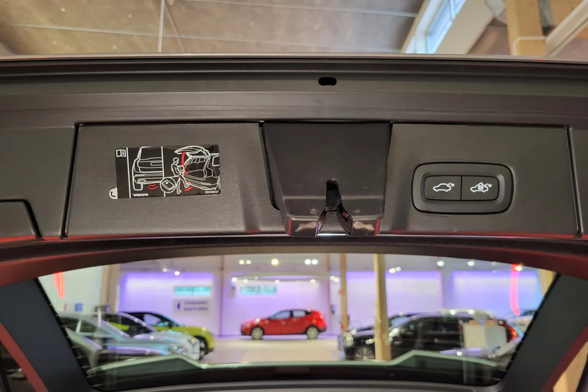 Volvo V90