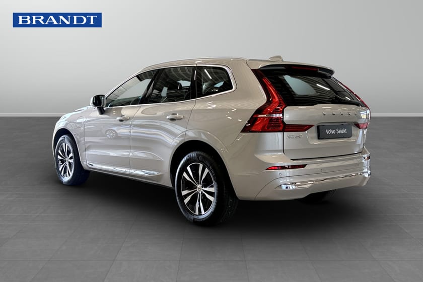 Bild 3 av Volvo XC60 Recharge T6 Core Bright