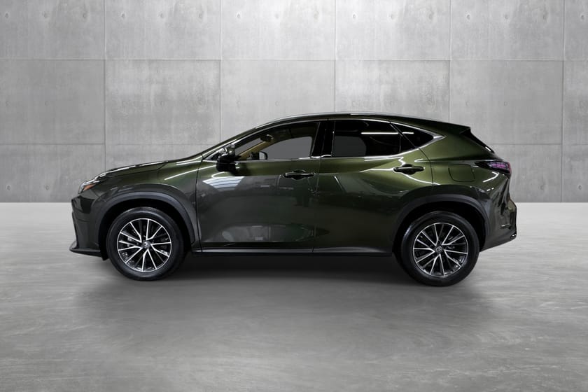 Bilde 2 av Lexus NX 450h+ + 2.5 Bensin PHV Automat (E-CVT) 4WD Executive