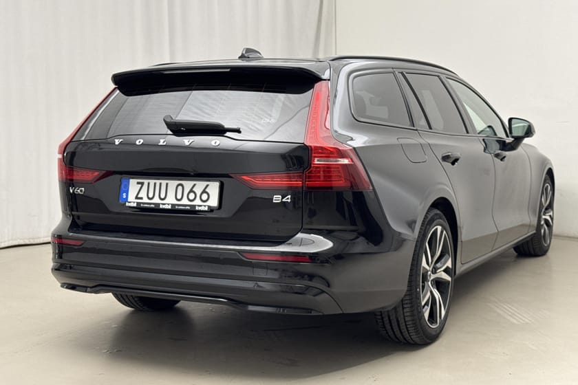 Bild 3 av Volvo V60 B4 Mildhybrid, Bensin (197hk) Plus Dark