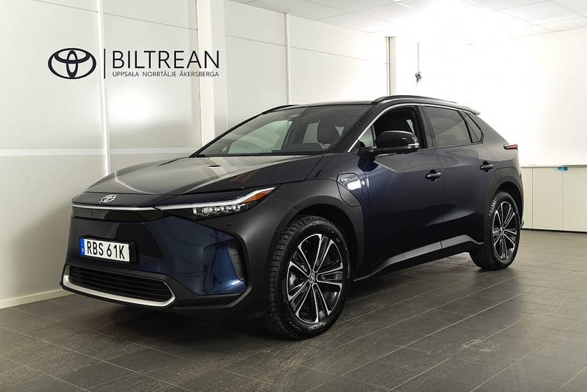 Bild 1 av Toyota bZ4X 71.4 kWh AWD EXECUTIVE 20 JBL PANORAMAGLASTAK BI-TONE