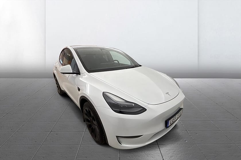 Bild 3 av Tesla Model Y Long Range AWD AP Läder Navi Premiumljud V-Pump 514hk