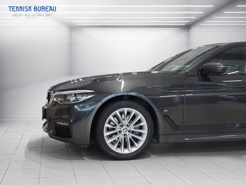 Bilde 2 av BMW 530e xDrive iPerformance Sedan | M SPORT | KROK | HUD | PANORAMA