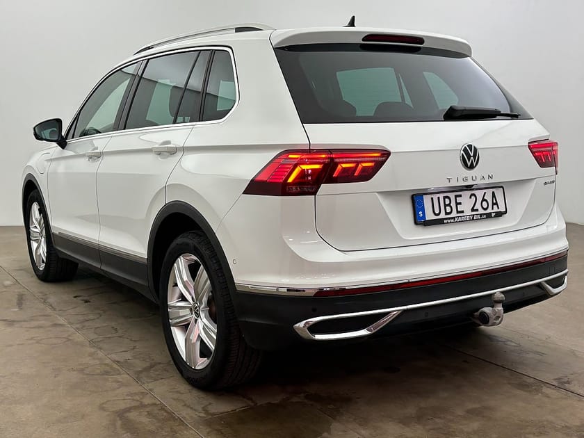 Bild 4 av Volkswagen Tiguan eHybrid 1.4 TSI 245hk Elegance Cockpit Bkamera Drag
