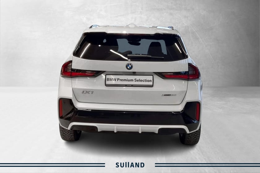 Bilde 4 av BMW iX1 xDrive30 Fully Charged/Panoramatak/Utvidet assistent pakke!
