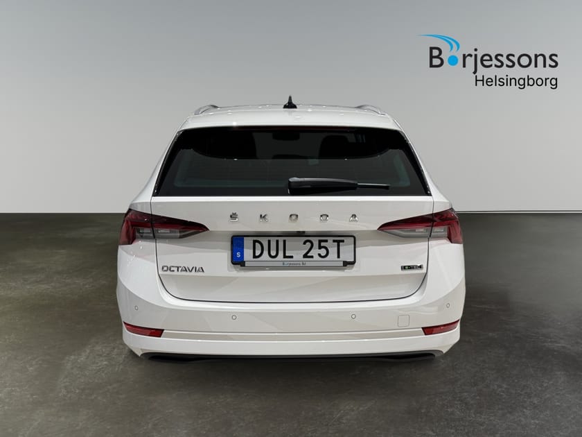 Bild 4 av Škoda Octavia Kombi COMBI  1,5 TSI M-HEV 150 HK DSG