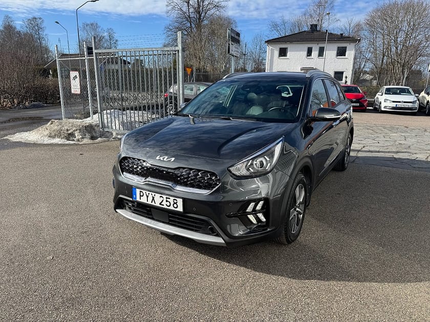 Bild 2 av Kia Niro P-HEV 141HK DCT ADVANCE PLUS / VÄRMARE / NAVI
