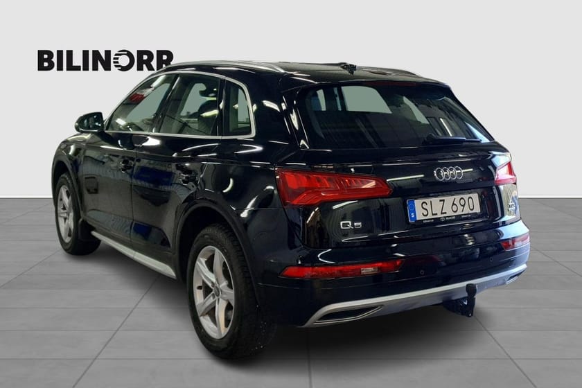 Bild 2 av Audi Q5 2.0 TDI quattro S Tronic | Vinterhjul | Dragkrok