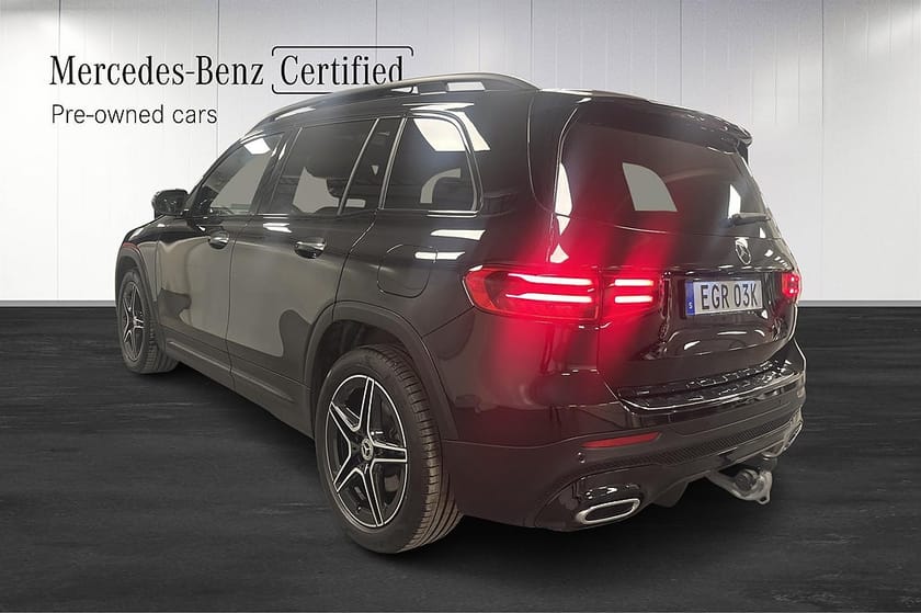 Bild 4 av Mercedes-Benz GLB 220 d 4MATIC 4M AMG Line Premium Drag Pano Nightpack Värmare