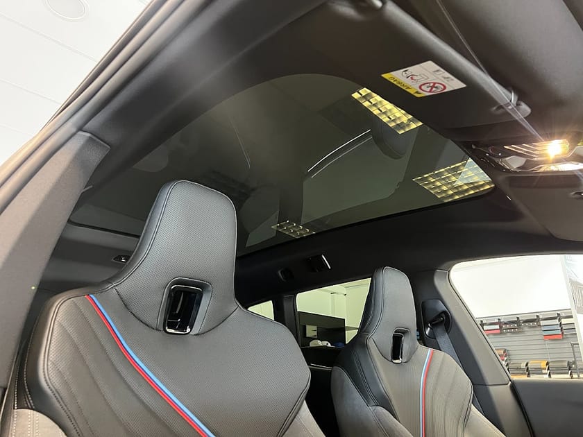 Bild 5 av BMW iX xDrive60 Fully Charged M-Sport Edition H/K Dragkrok