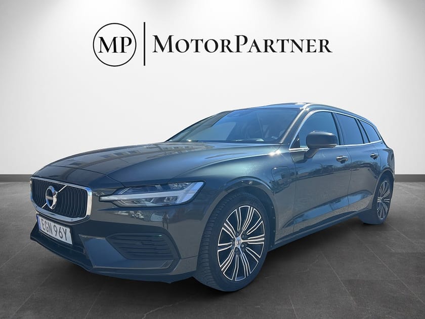 Bild 3 av Volvo V60 Recharge T6 AWD Momentum Skinnklädsel Kamera VoC