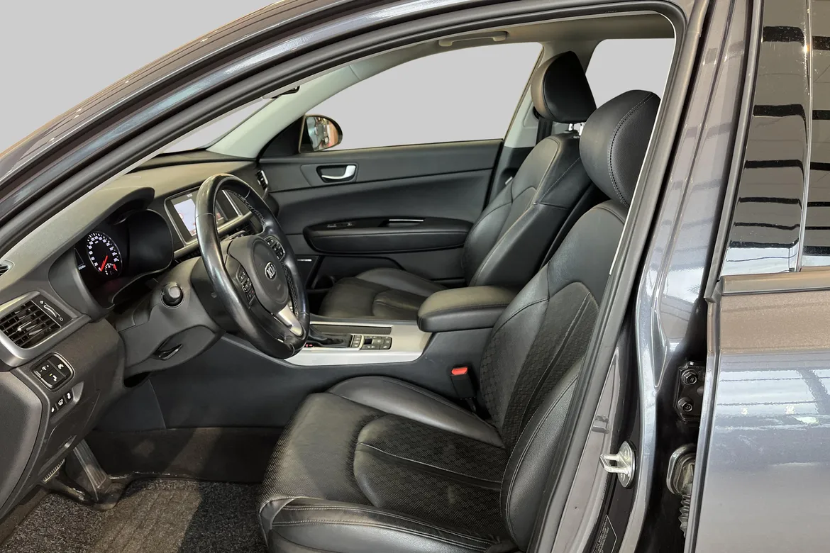 picture of a car