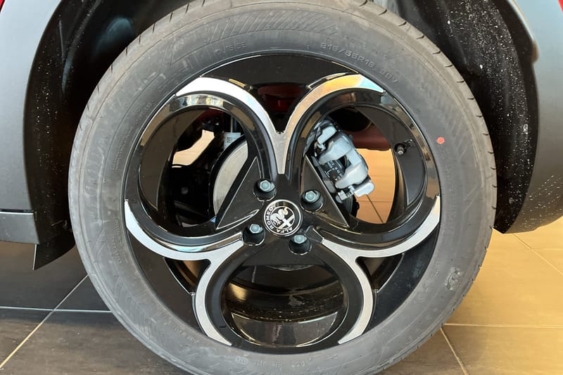 Alfa Romeo Junior Ibrida