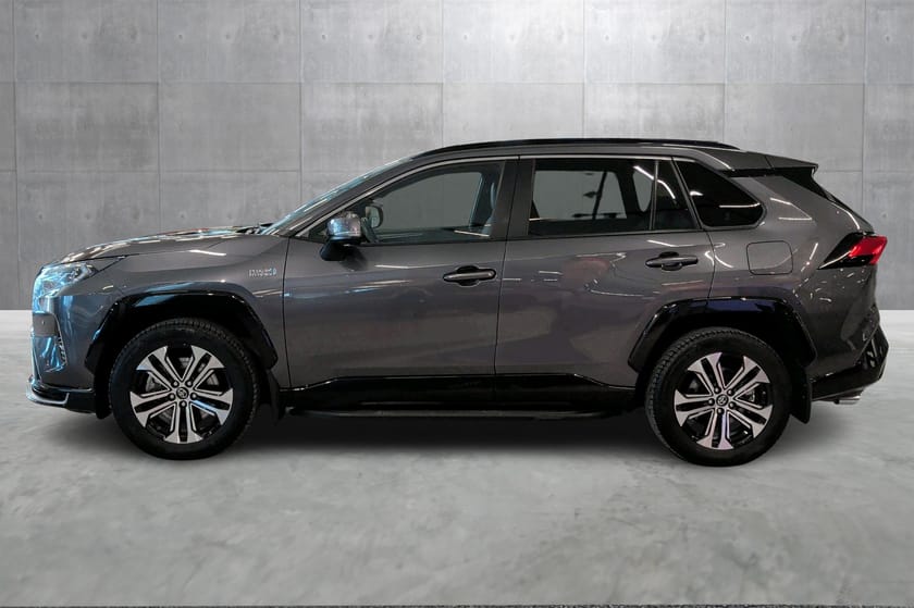 Bilde 2 av Toyota RAV4 Plug-in Hybrid PHEV AWD-i Active Tech - LED - Adaptiv cruise - Krok