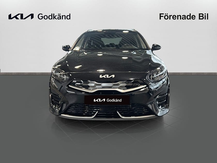 Bild 2 av Kia Ceed Sportswagon Plug-in Hybrid SW DCT ADVANCE 141HK | GODKÄND