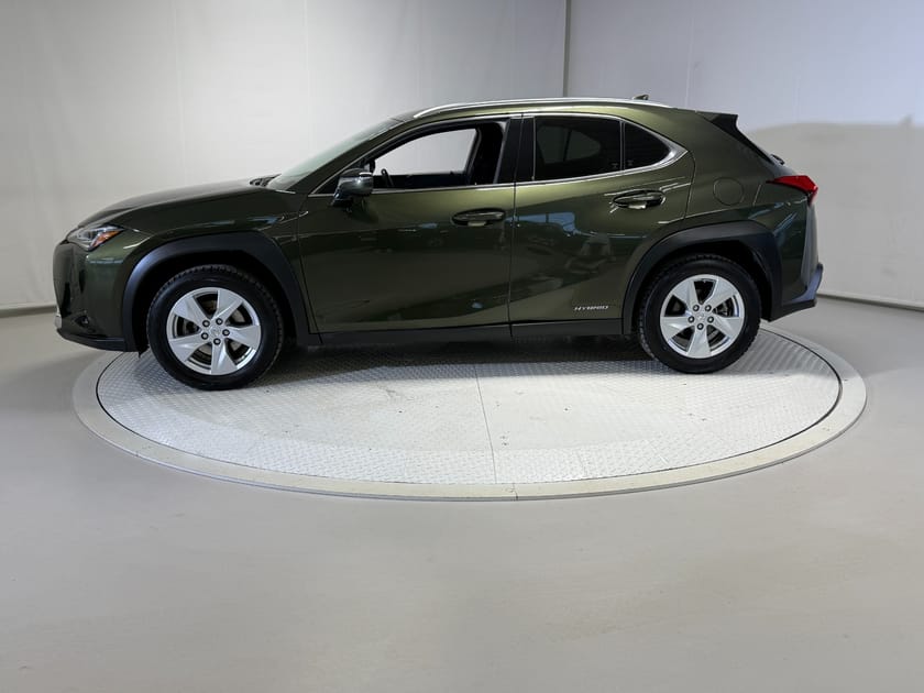 Bilde 2 av Lexus UX 250h E-Four AWD Premium Cruise/Kamera/Skinn/Navi/Relax garanti