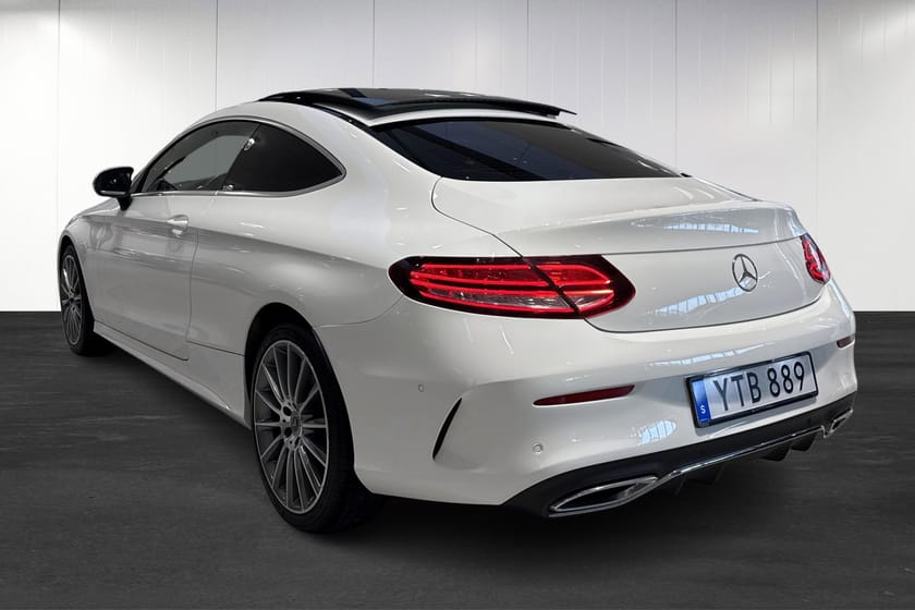 Bild 3 av Mercedes-Benz C 220 d 4MATIC Coupé 4M  / AMG / Panorama