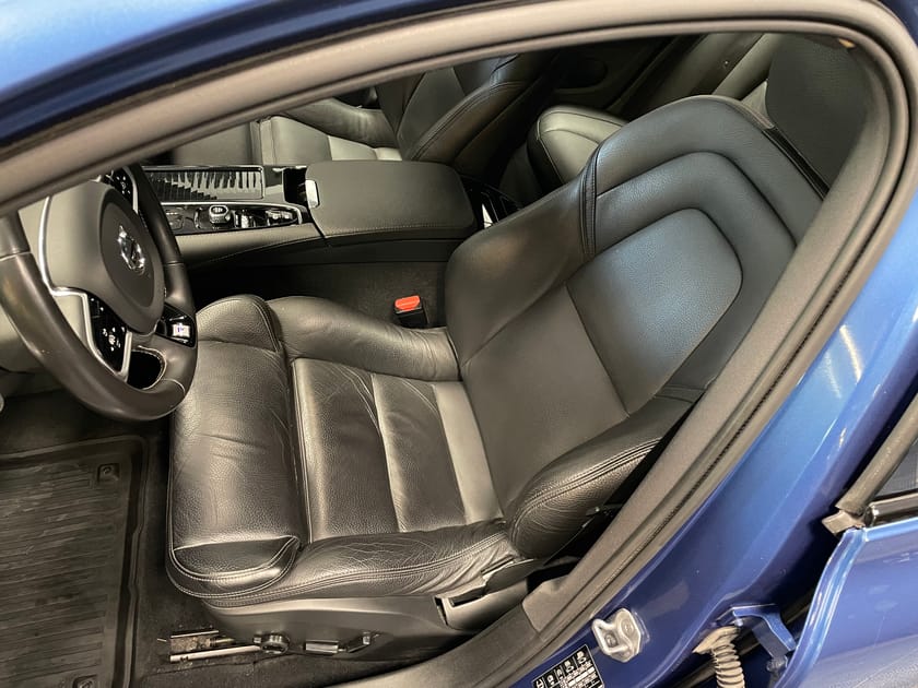 Bild 4 av Volvo V60 T8 TE R-Design