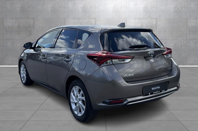 Bilde 3 av Toyota Auris Hybrid 1,8l Sport Vision r.kamera, navi, aut.