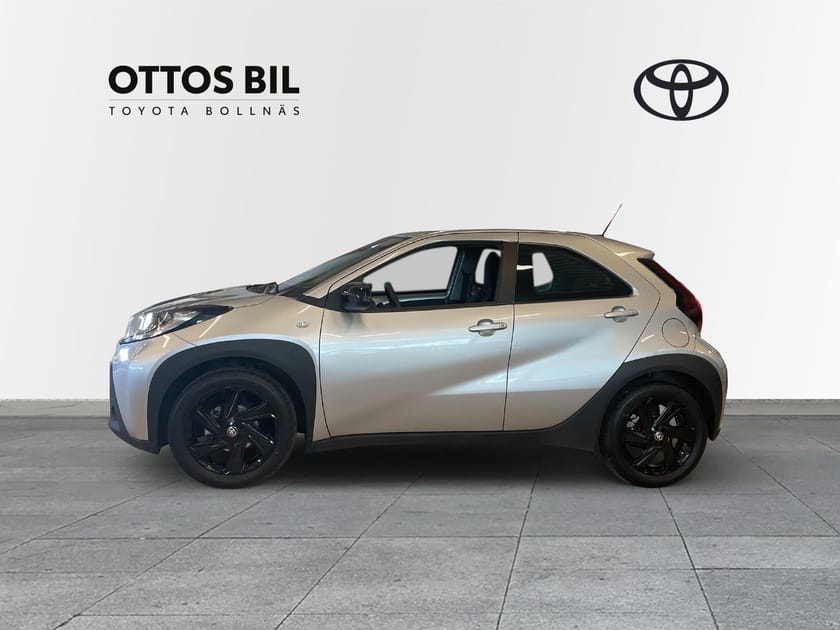 Bild 4 av Toyota Aygo X 1.0 VVT-i CVT, 72hk - Play / V-hjul, MoK