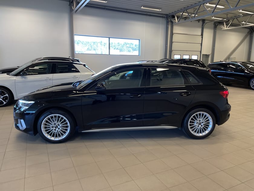 Bild 3 av Audi A3 Sportback 35 TFSI Proline advanced 150 hk S tronic
