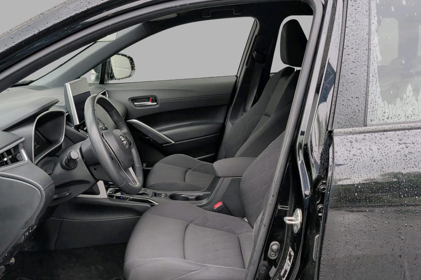 Bilde 4 av Toyota Corolla Cross Hybrid AWD-i Active Tech - LED - Adap. cruise - Kamera