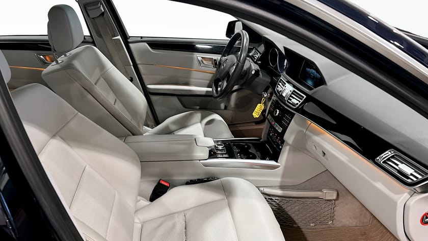 Bild 3 av Mercedes-Benz E 350 BlueTEC / Airmatic / Multikonturstolar