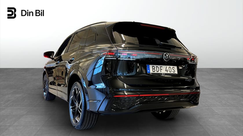 Bild 3 av Volkswagen Tiguan R-LINE TDI 4M- Fyrhjulsdrivet med sportig design!