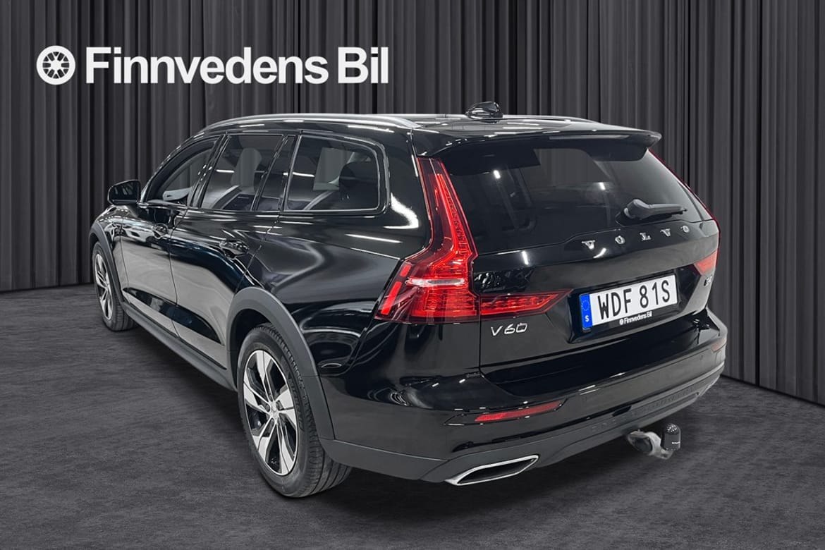 Volvo V60 2022 - miniatyr 2