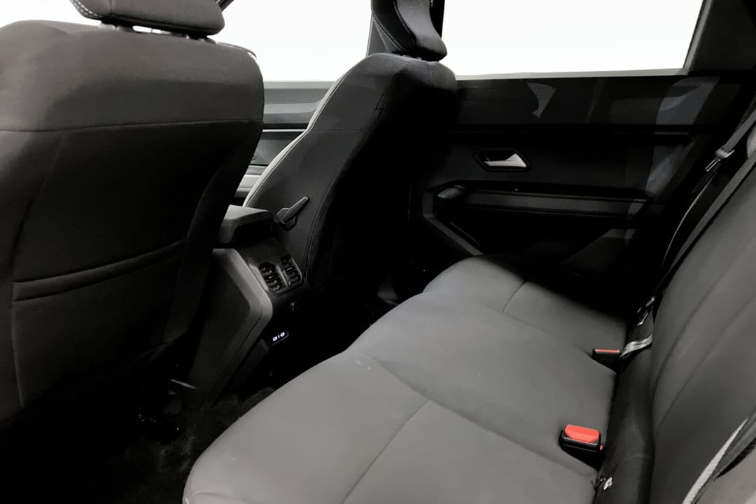 Dacia Bigster Hybrid 155