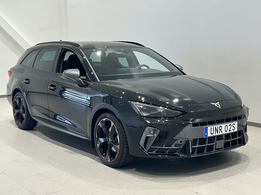 Bild 1 av CUPRA Leon Sportstourer 1.5 eTSI 150hk Drag Matrix Sennheiser