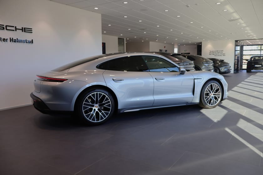 Bild 3 av Porsche Taycan 4 / DEMO / VAT / LEASEBAR