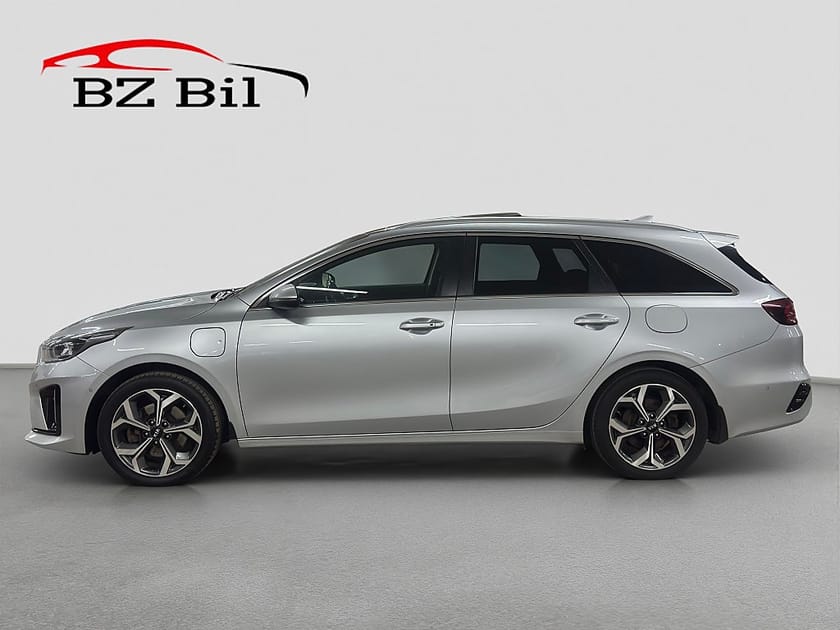 Bild 2 av Kia Ceed Sportswagon Plug-in Hybrid Advance Plus 2 Moms Pano Drag Kamera